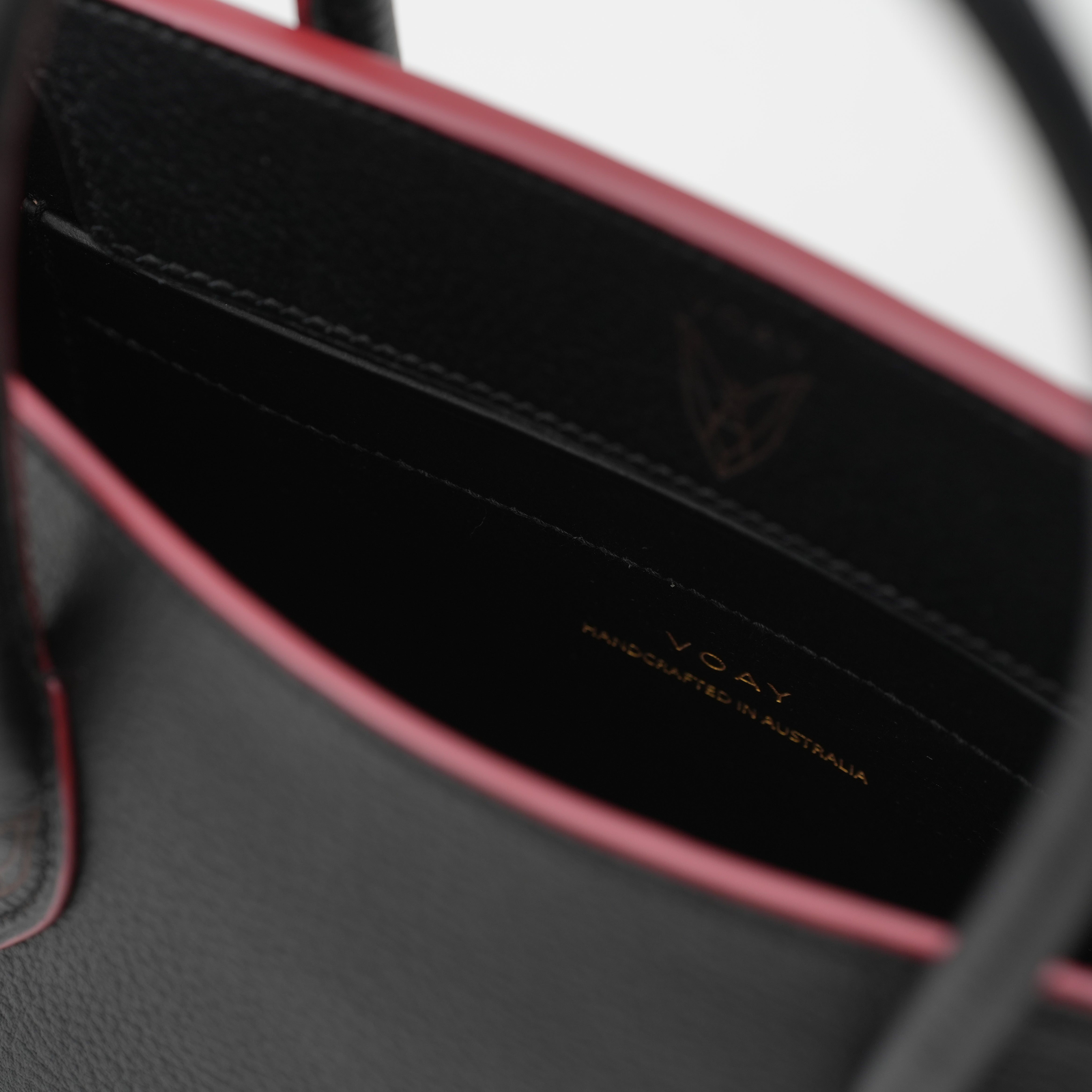 Thida Kangaroo - Black